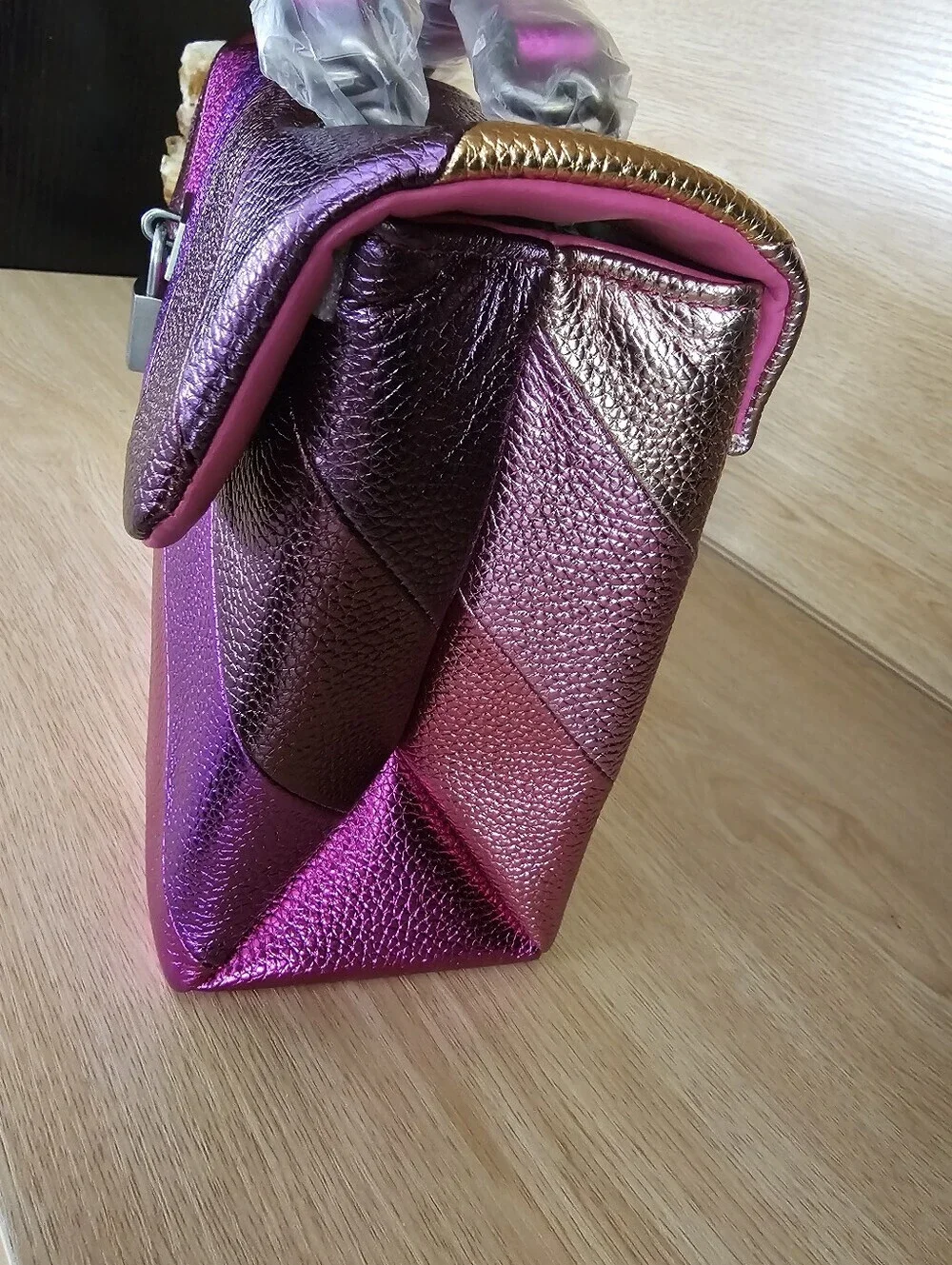 Kurt Geiger London Brixton Leather Shoulder Bag.